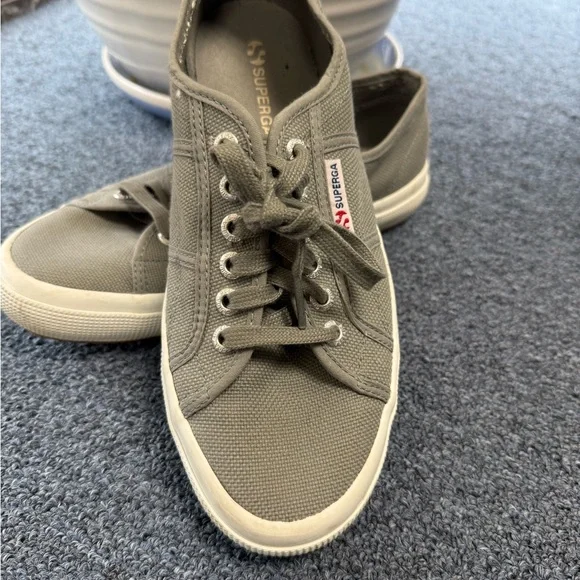 Superga Grey 2750 Cory Classic Unisex Canvas Sneakers Size 8-9 - Picture 1 of 6